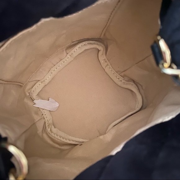 Black Quilted Velour Bling Ball Drawstring Mini Bucket Chain Crossbody Bag | B7 - Picture 9 of 10